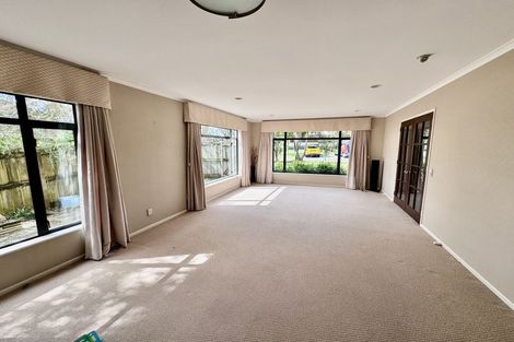 Photo of property in 11 William Woods Court, Flat Bush, Auckland, 2016