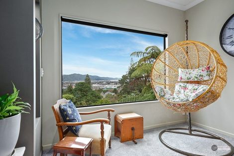 Photo of property in 22-24 Onehuka Road, Tirohanga, Lower Hutt, 5010