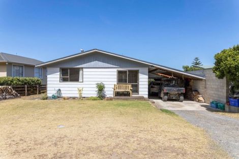 Photo of property in 67 Akitio Esplanade, Akitio, Pongaroa, 4991