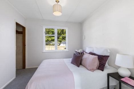 Photo of property in 22 Richard Grove, Stokes Valley, Lower Hutt, 5019