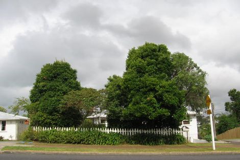 Photo of property in 2/37 Sunnynook Road, Forrest Hill, Auckland, 0620