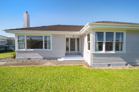 Photo of property in 10 Seyton Street, Stratford, 4332