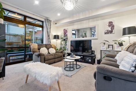 Photo of property in 7 Fermi Lane, Papakura, 2110