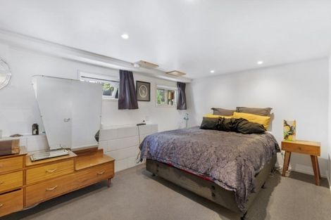 Photo of property in 18 George Herring Place, Glen Eden, Auckland, 0602