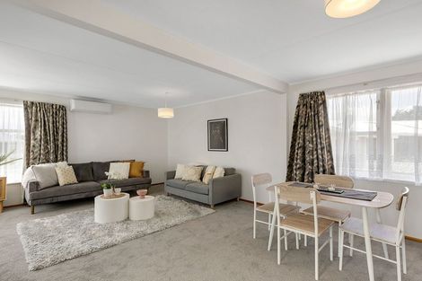 Photo of property in 98 Driver Crescent, Cannons Creek, Porirua, 5024