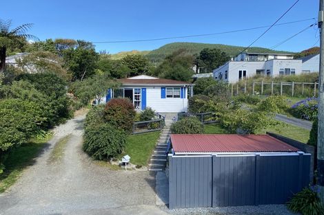 Photo of property in 12a Bell Street, Tawa, Wellington, 5028