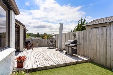 Photo of property in 105 Everitt Crescent, Whangamata, 3620