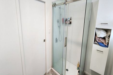 Photo of property in 2 Hood Place, Spotswood, New Plymouth, 4310