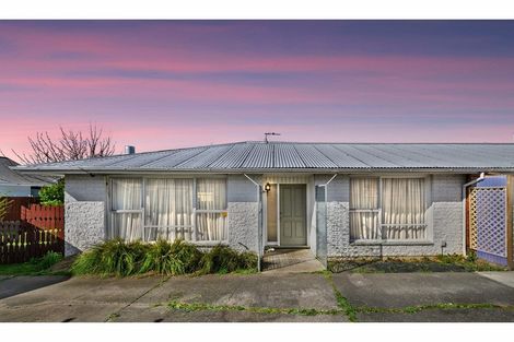 Photo of property in 2/59 Winters Road, Redwood, Christchurch, 8051