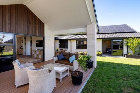 Photo of property in 6 Lewis Way, Cambridge, 3434