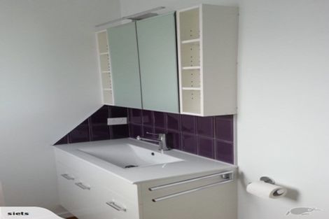 Photo of property in 26 Archibald Road, Kelston, Auckland, 0602