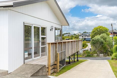 Photo of property in 28 Bickerstaffe Road, Maungaturoto, 0520