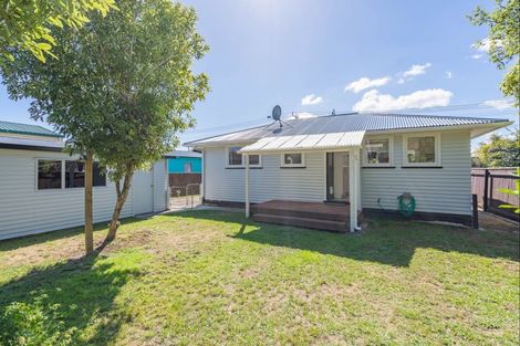 Photo of property in 53 Kirk Street, Otaki, 5512