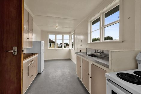 Photo of property in 47 Fairfield Road, Hawera, 4610