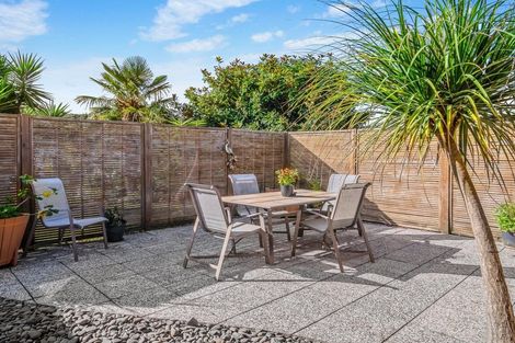 Photo of property in 14 Governor Grey Road, Snells Beach, 0920