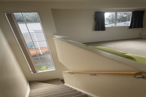 Photo of property in 2/479 Glenfield Road, Glenfield, Auckland, 0629