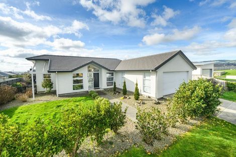 Photo of property in 175 Pacific Drive, Fitzherbert, Palmerston North, 4410