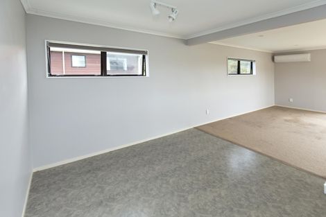 Photo of property in 42 Elliston Crescent, Stanmore Bay, Whangaparaoa, 0932