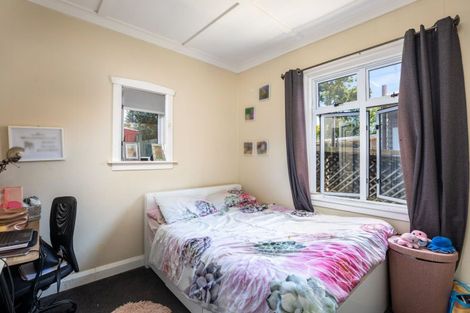 Photo of property in 100 Lemon Street, New Plymouth, 4312