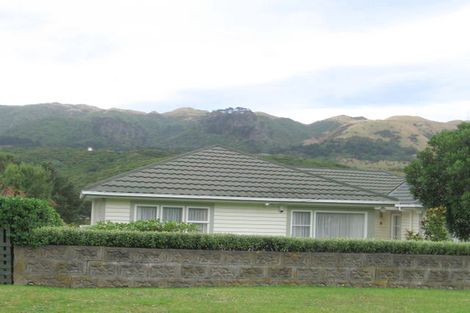 Photo of property in 39 Handyside Street, Tawa, Wellington, 5028