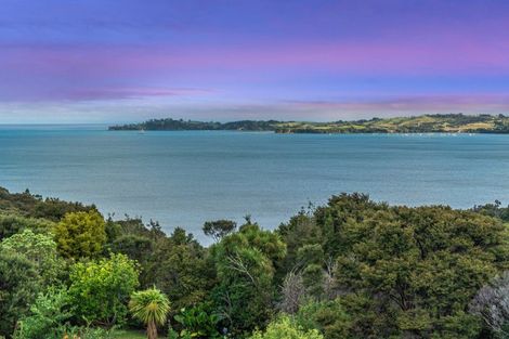 Photo of property in 2 Puriri Place, Sandspit, Warkworth, 0982