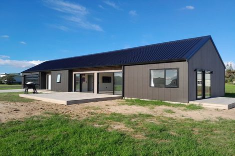 Photo of property in 307 Matarangi Drive, Matarangi, Whitianga, 3592