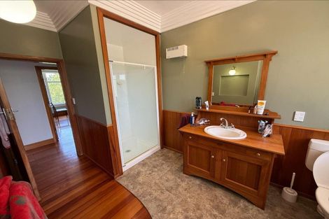 Photo of property in 4 Hillside Terrace, Saint Johns Hill, Whanganui, 4500
