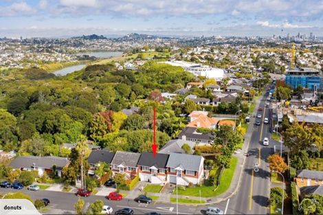 Photo of property in 2/1 Thatcher Street, Mission Bay, Auckland, 1071