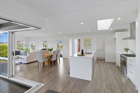 Photo of property in 21 The Dales, Dinsdale, Hamilton, 3204