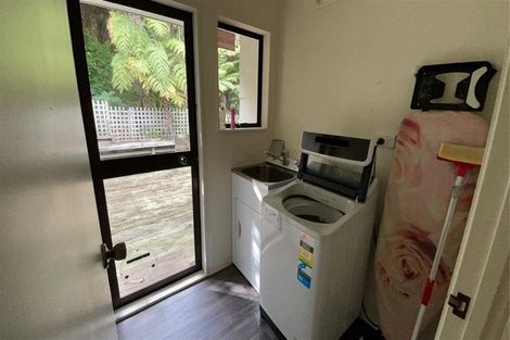 Photo of property in 51 Topliss Drive, Northcross, Auckland, 0632