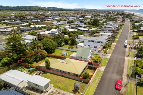 Photo of property in 66 Karewa Parade, Papamoa Beach, Papamoa, 3118