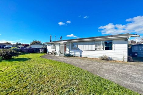 Photo of property in 2 Mathew Street, Dannevirke, 4930