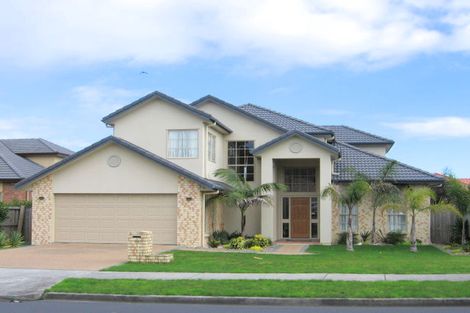 Photo of property in 33 Middlefield Drive, East Tamaki Heights, Auckland, 2016