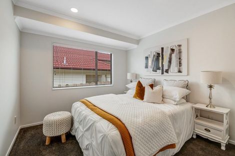 Photo of property in 6 Fulmar Way, Unsworth Heights, Auckland, 0632