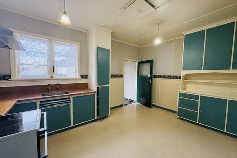 Photo of property in 29-31 Rangitira Avenue, Palmerston North, 4414