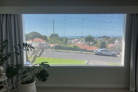 Photo of property in 9 Lismore Street, Strandon, New Plymouth, 4312