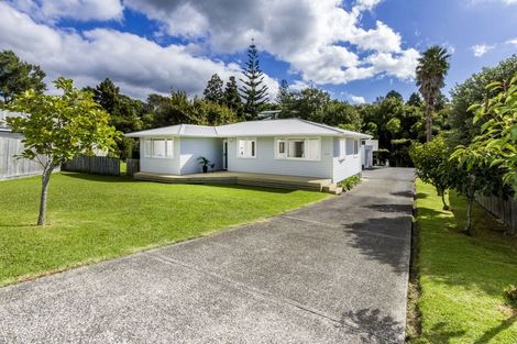 Photo of property in 1/17 Infidel Place, Torbay, Auckland, 0630