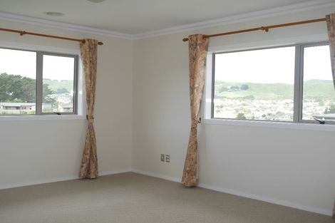 Photo of property in 31 Sumner Terrace, Aotea, Porirua, 5024
