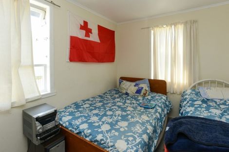 Photo of property in 419-421 Kotuku Street, Camberley, Hastings, 4120