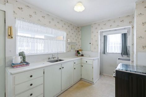 Photo of property in 35 Abbot Street, Gonville, Whanganui, 4501