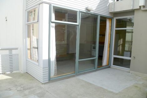 Photo of property in First House Apartments, 2/4 Frederick Street, Te Aro, Wellington, 6011