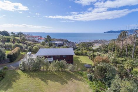 Photo of property in 46c Heretaunga Crescent, Cable Bay, 0420