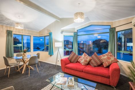 Photo of property in 68 Peterhouse Street, Tawa, Wellington, 5028