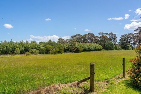 Photo of property in 24b Cromarty Drive, Martinborough, 5784