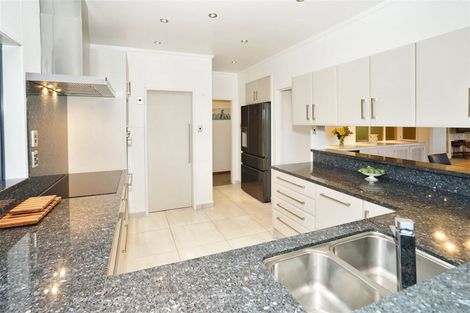 Photo of property in 13 Marnane Terrace, St Andrews, Hamilton, 3200