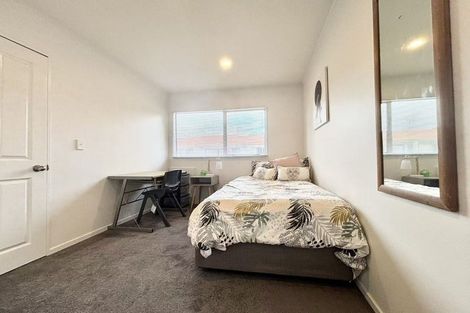 Photo of property in 1 Butia Avenue, Henderson, Auckland, 0612
