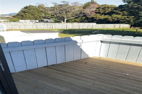 Photo of property in 19 Cook Street, Marfell, New Plymouth, 4310