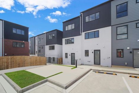 Photo of property in 19 Treeline Lane, Flat Bush, Auckland, 2019