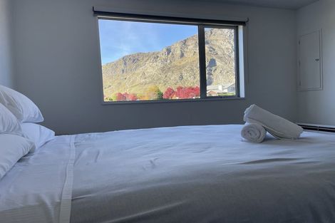 Photo of property in 1 Morning Star Terrace, Arthurs Point, Queenstown, 9371