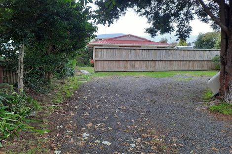 Photo of property in 2/60 Aurea Avenue, Pakuranga, Auckland, 2010